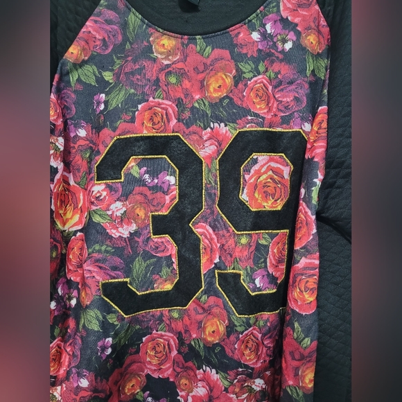 Gorgeous quilted floral sweatshirt 3x - Picture 8 of 9